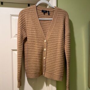 Theory Camel Ribbed V-Neck Button Front Cardigan